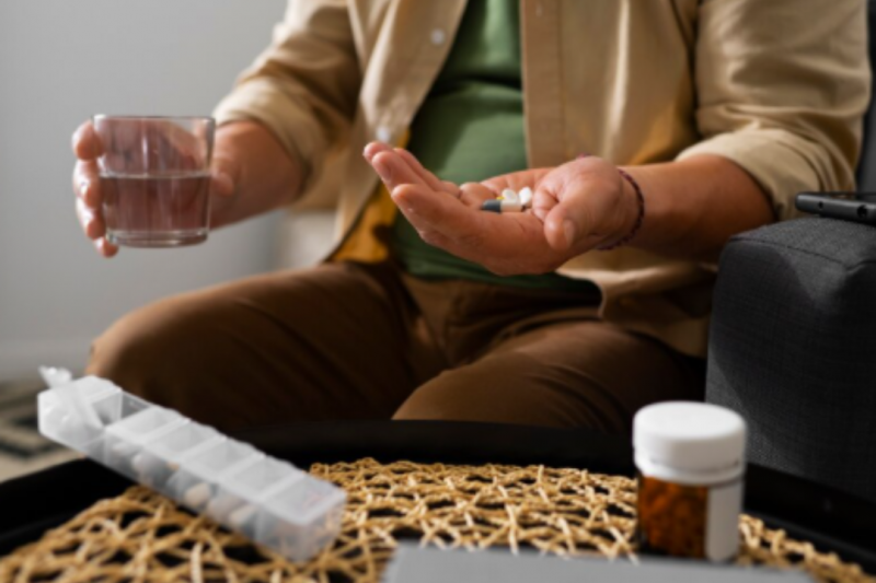 Tratamento Clínico para Dependência Alcoólica: Caminhos para a Recuperação Tratamento Clínico para Dependência Alcoólica: Caminhos para a Recuperação