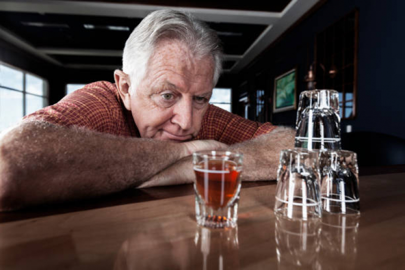 Clínica de Reabilitação Alcoolismo Perto Assaí - Clínica de Reabilitação para Homens Dependentes Alcoólicos